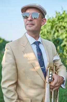 Tom Manuel